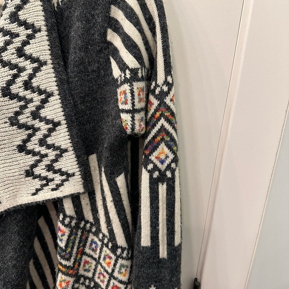 Baciano  Black and Cream Geometric Cardigan M - Picture 4 of 7